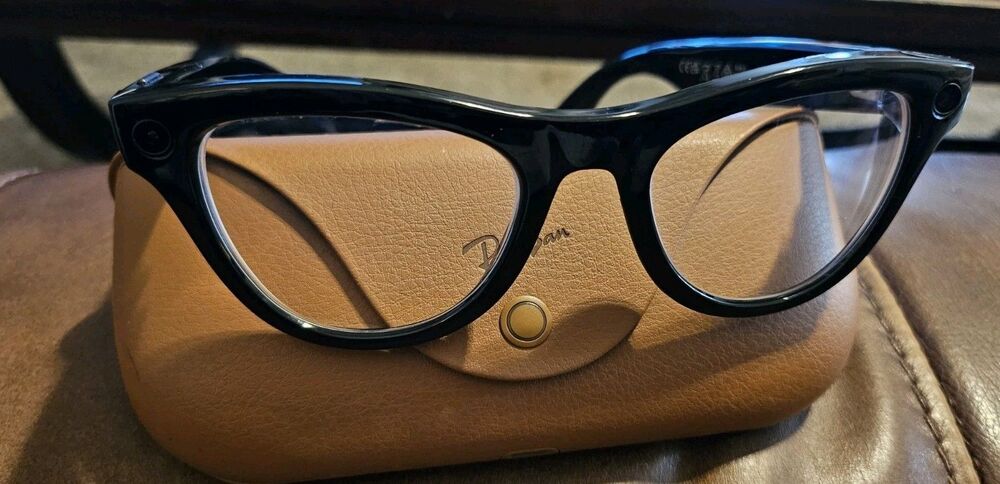 Ray-Ban Meta Skyler Gen 1 AI Smart Glasses Shiny Black – 12MP Camera Photo Video